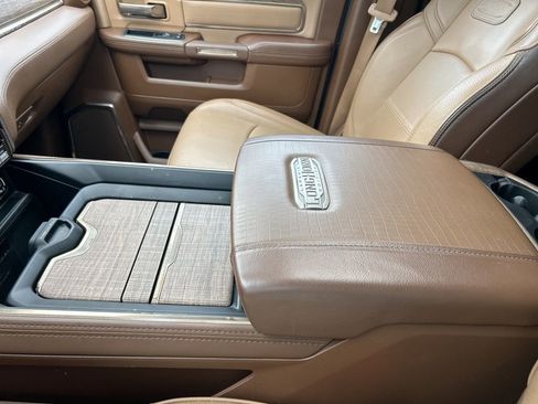 Used 2019 RAM 3500 Limited image 32