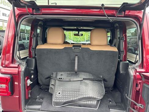 Used 2021 Jeep Wrangler Rubicon AWD/4WD image 13
