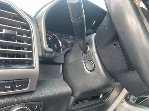 Used 2020 Ford F250 Platinum w/ FX4 Off-Road Package AWD/4WD image 19