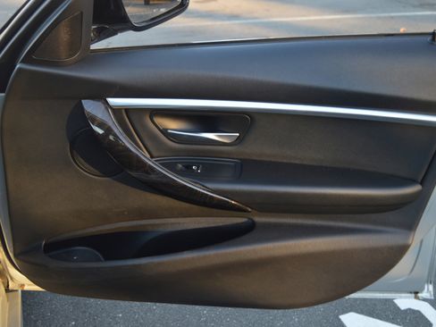 Used 2017 BMW 330i Sedan image 37