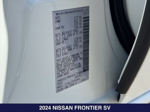 Used 2024 Nissan Frontier SV w/ SV Convenience Package RWD image 28