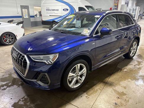 Used 2024 Audi Q3 2.0T Premium Plus w/ Premium Plus Package image 4