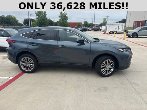 Used 2024 Toyota Venza Limited AWD/4WD image 2