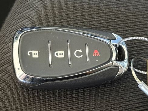 Used 2025 Chevrolet Blazer LT FWD image 21