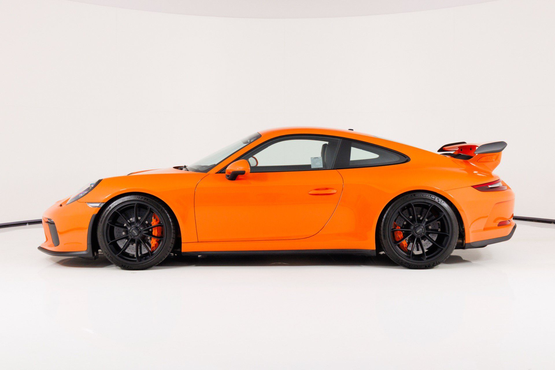 Used 2018 Porsche 911 GT3 RWD image 6