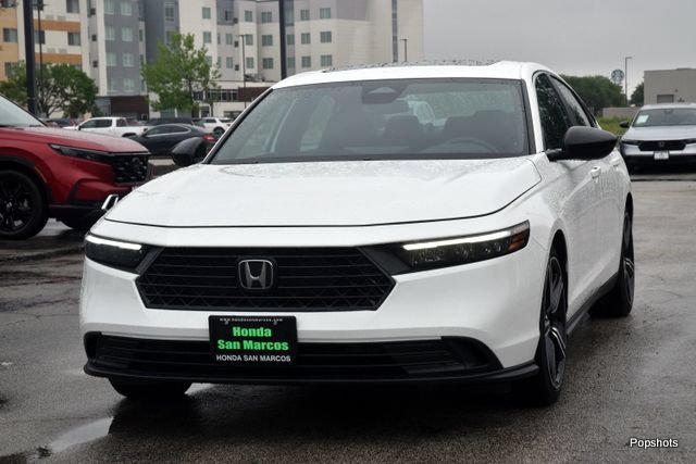 Used 2025 Honda Accord Sport image 1