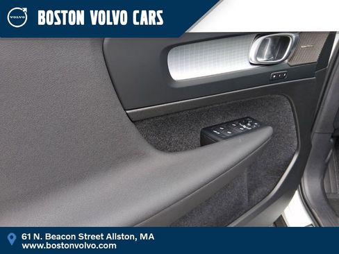 New 2026 Volvo XC40 B5 Ultra w/ Protection Package Premier AWD/4WD image 9