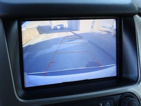 Used 2020 GMC Yukon Denali w/ Enhanced Security Package image 9