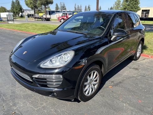 Used 2014 Porsche Cayenne AWD/4WD image 7