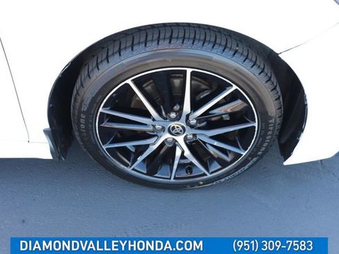 Used 2021 Toyota Camry SE w/ Carpet Mat Package (TMS) FWD image 27