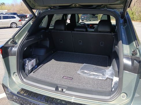 New 2026 Volkswagen Tiguan SE R-Line image 22