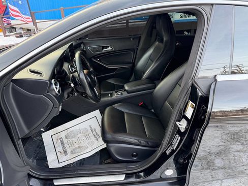 Used 2014 Mercedes-Benz CLA 250 4MATIC image 9