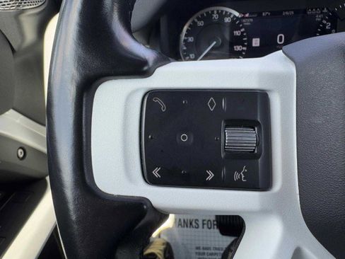 Used 2021 Land Rover Defender 90 image 24