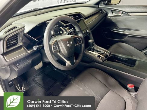 Used 2018 Honda Civic EX image 3