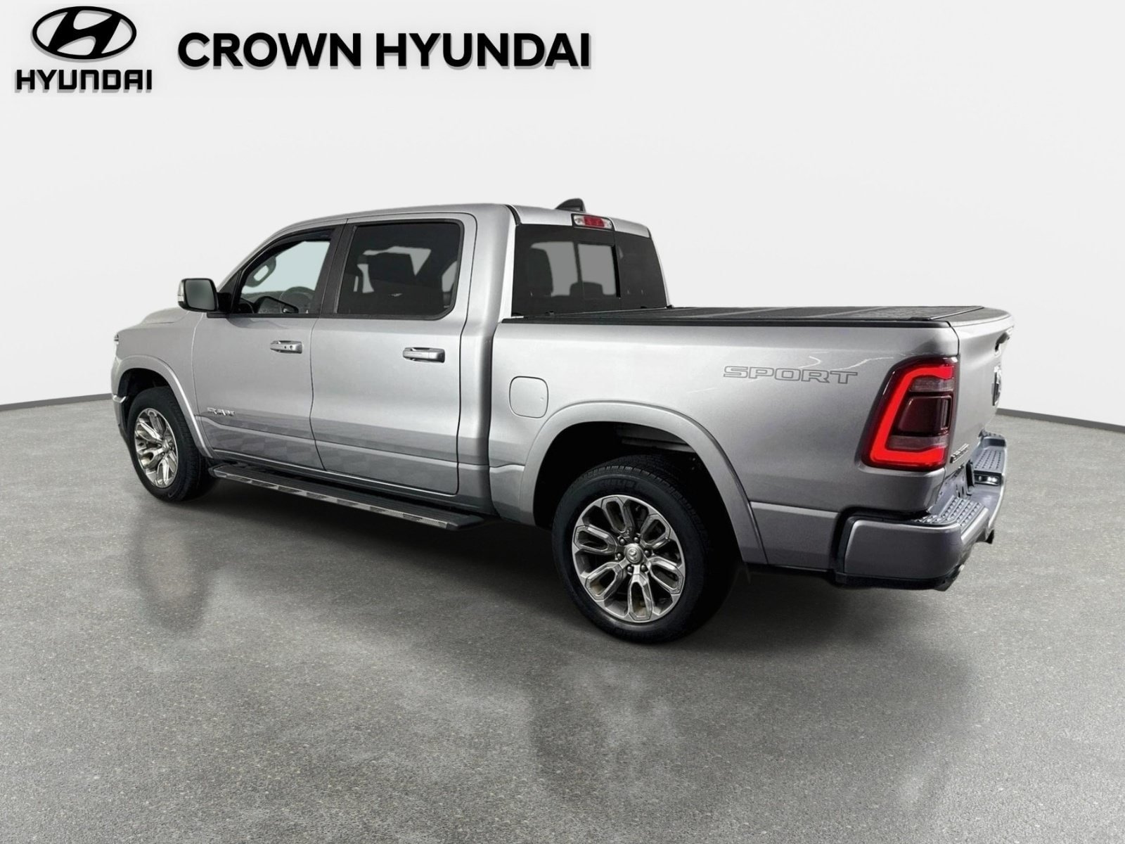 Used 2021 RAM 1500 Laramie AWD/4WD image 8
