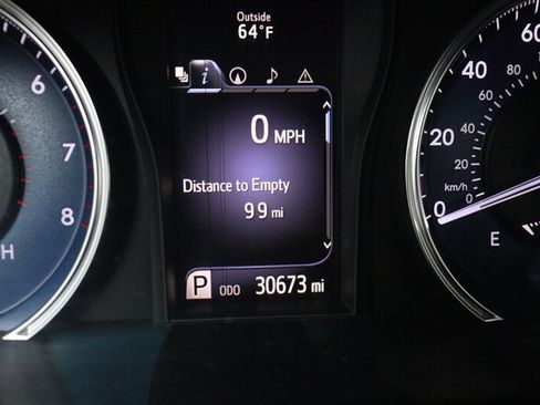 Used 2015 Toyota Camry XLE FWD image 11