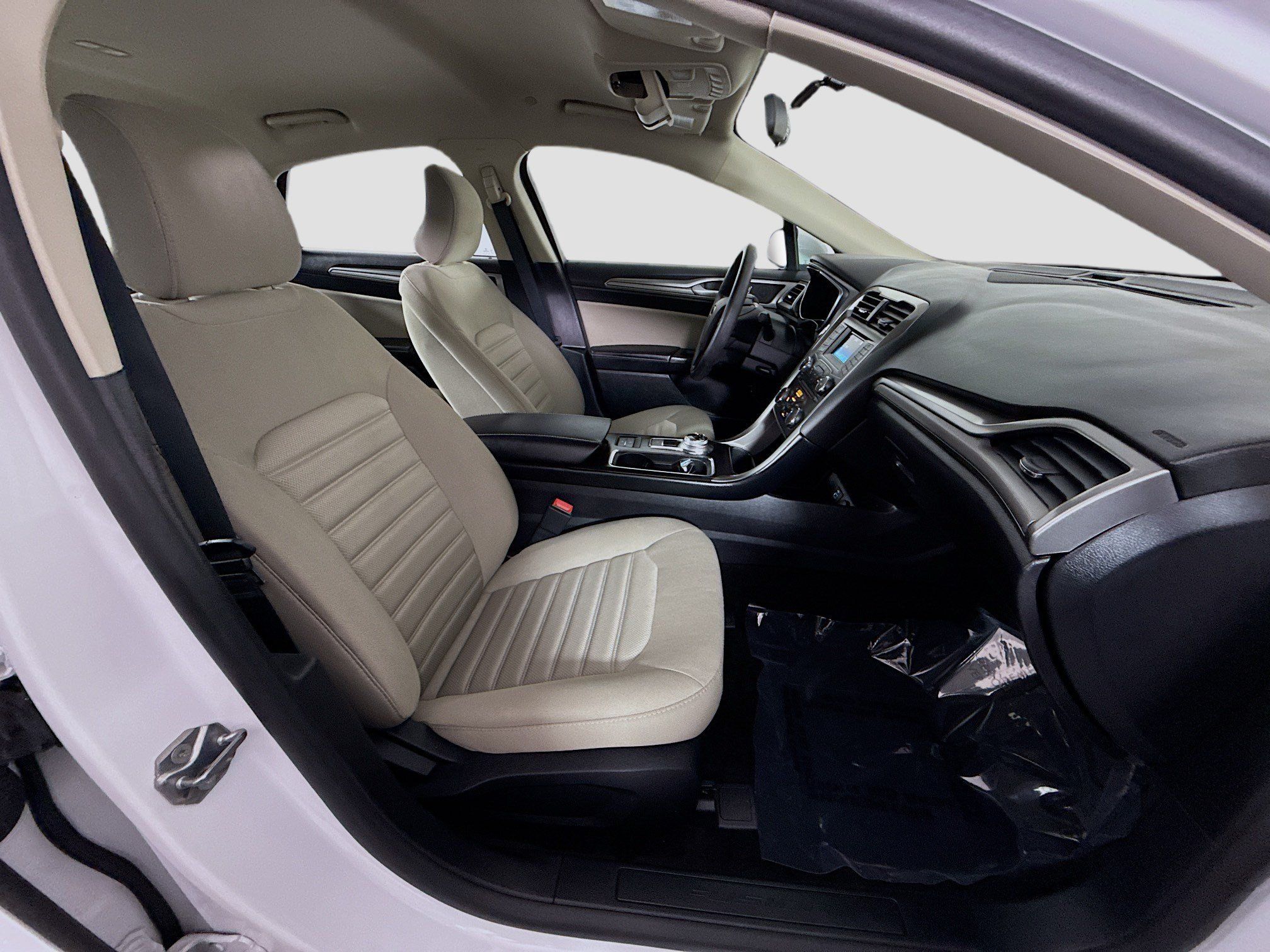 Used 2018 Ford Fusion S FWD image 29