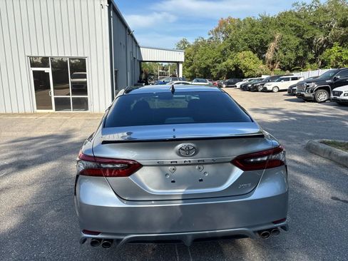 Used 2023 Toyota Camry XSE FWD image 8