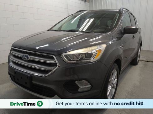 Used 2017 Ford Escape SE w/ Equipment Group 201A FWD image 1
