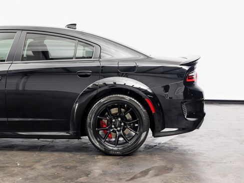 Used 2022 Dodge Charger SRT Hellcat RWD image 11