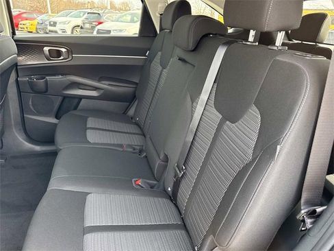 New 2026 Kia Sorento LX image 14