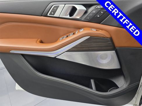 Used 2024 BMW X7 M60i w/ Executive Package image 26