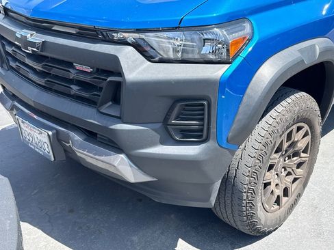 Used 2023 Chevrolet Colorado Trail Boss w/ Technology Package AWD/4WD image 12