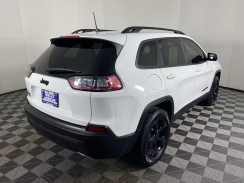 Used 2020 Jeep Cherokee Latitude Plus AWD/4WD image 7