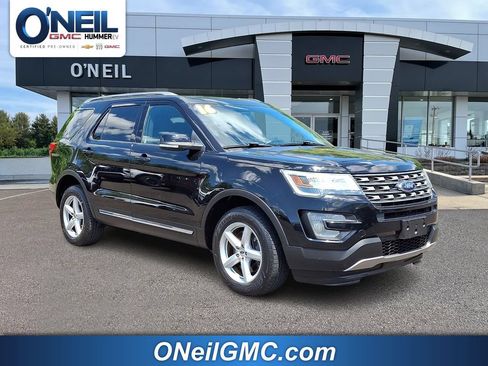 Used 2016 Ford Explorer XLT AWD/4WD image 1