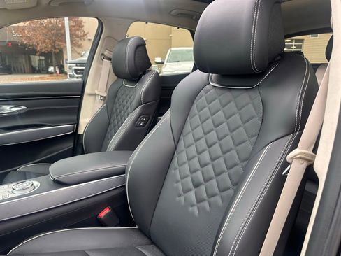 Used 2023 Genesis Electrified GV70 Prestige w/ Prestige Package image 23