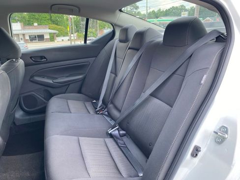 Used 2025 Nissan Altima 2.5 SV FWD image 17