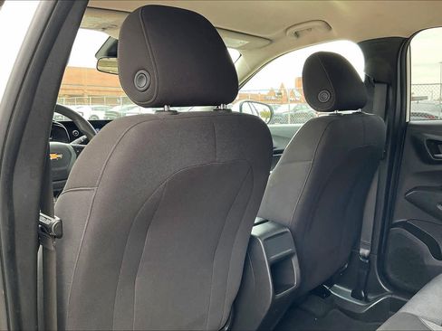 Used 2024 Chevrolet Trax LS w/ LS Convenience Package image 12