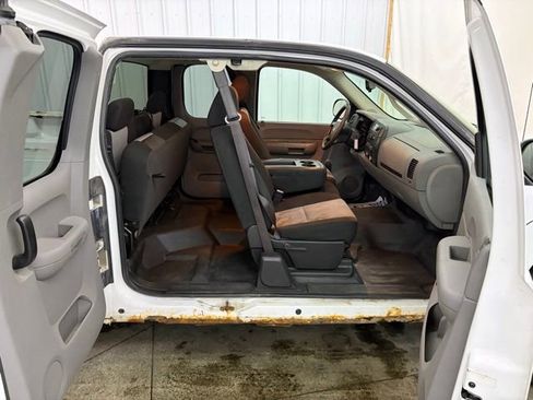 Used 2009 Chevrolet Silverado 1500 W/T w/ LS Package image 9