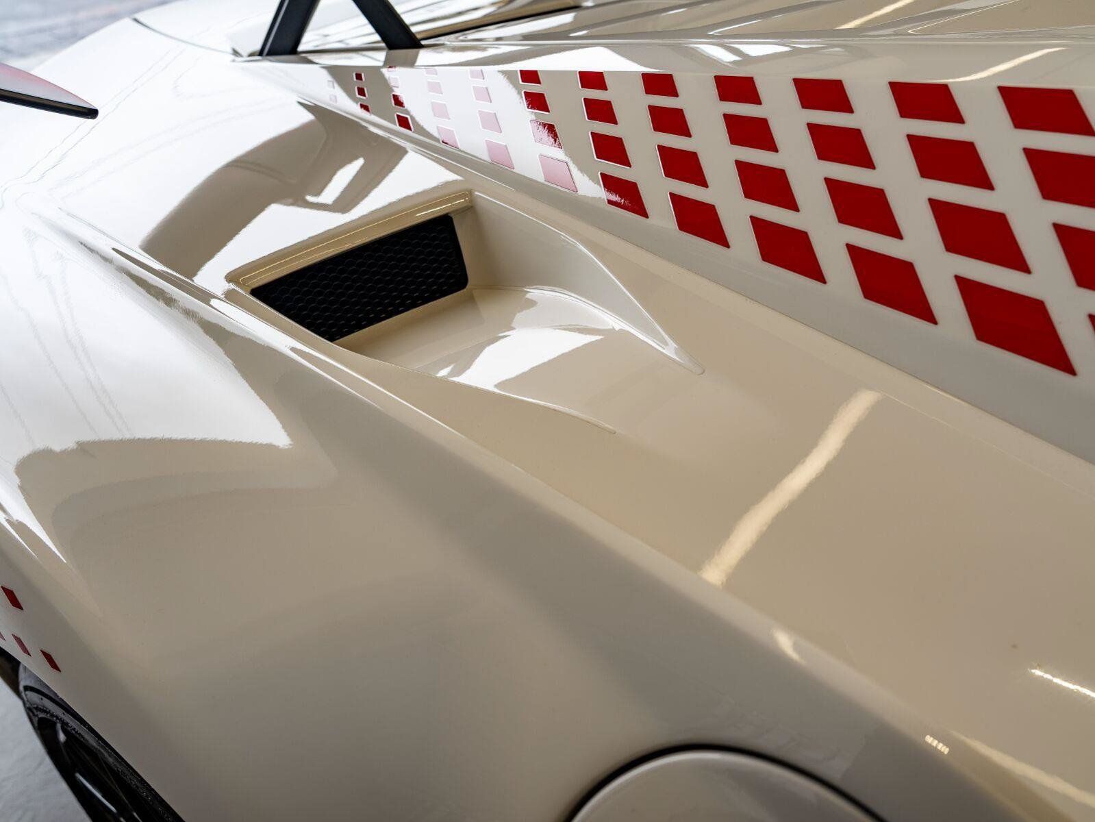 Used 2022 Lamborghini Huracan STO RWD image 43