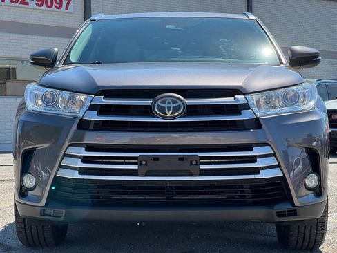 Used 2017 Toyota Highlander XLE FWD image 11