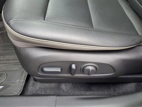 Used 2024 Chevrolet Trax ACTIV w/ Sunroof Package image 8