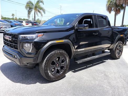 Used 2024 GMC Canyon Elevation w/ Elevation Premium Package AWD/4WD image 4