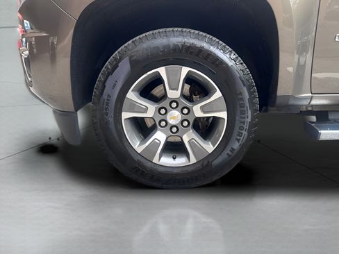 Used 2015 Chevrolet Colorado Z71 AWD/4WD image 5