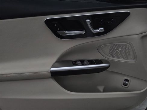 Used 2022 Mercedes-Benz C 300 C 300 image 19