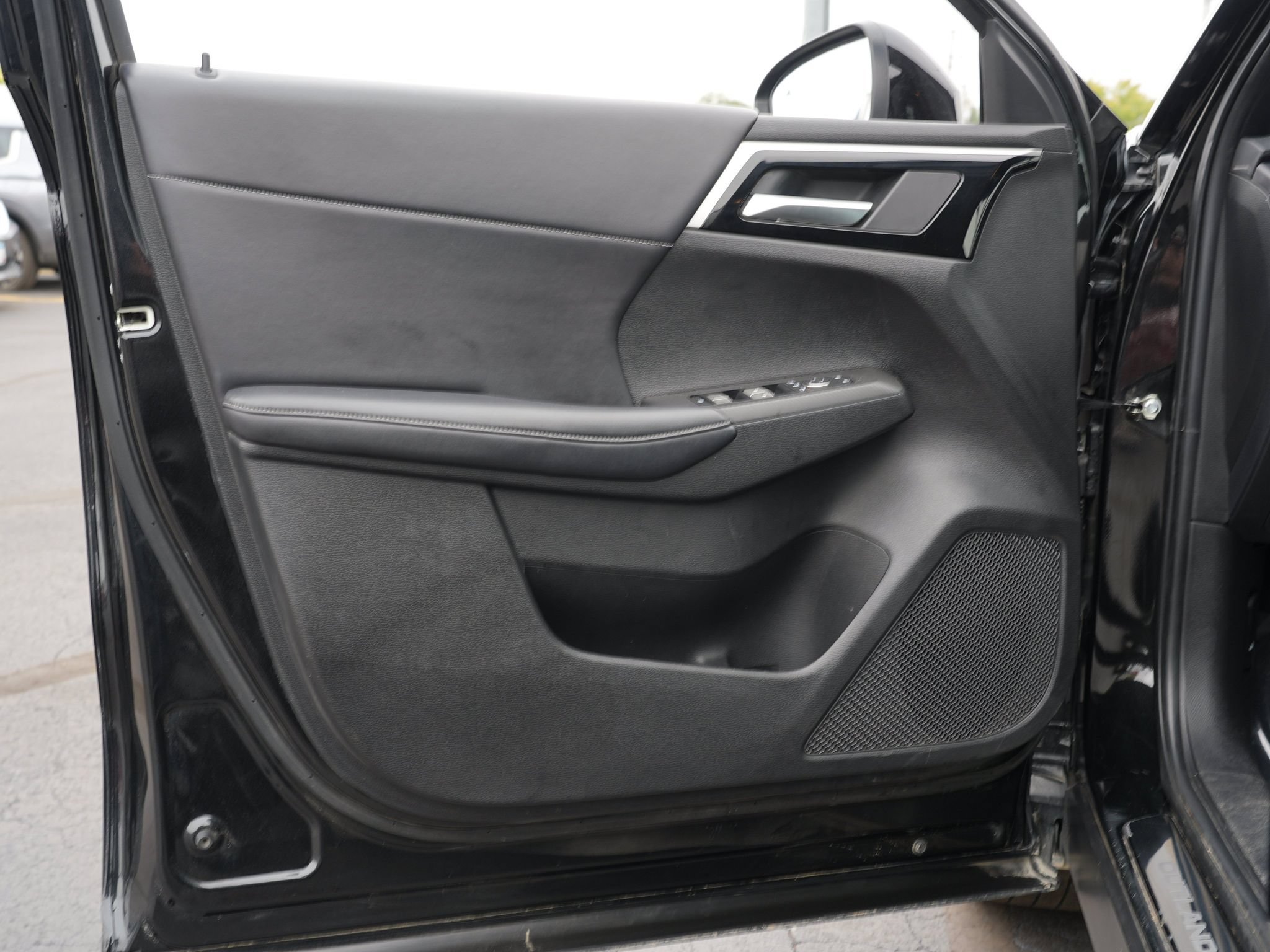 Used 2023 Mitsubishi Outlander SE Black Edition AWD/4WD image 15