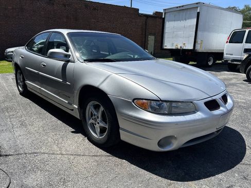 Used 2001 Pontiac Grand Prix GT w/ Opt Pkg 3 FWD image 5