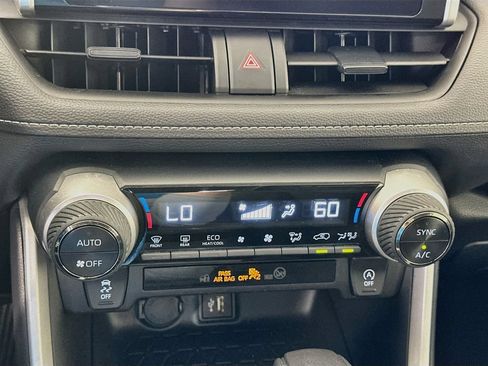 Used 2025 Toyota RAV4 XLE FWD image 16