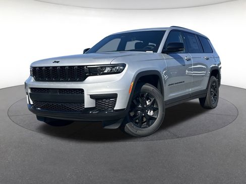 New 2025 Jeep Grand Cherokee L Altitude image 1
