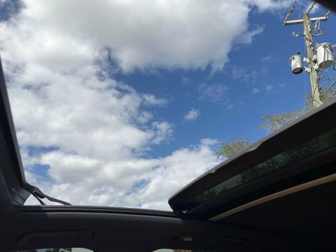 Used 2016 Porsche Cayenne S w/ Premium Package image 25