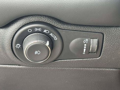 Used 2023 Dodge Durango R/T AWD/4WD image 19