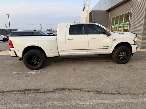 Used 2023 RAM 3500 Limited image 1
