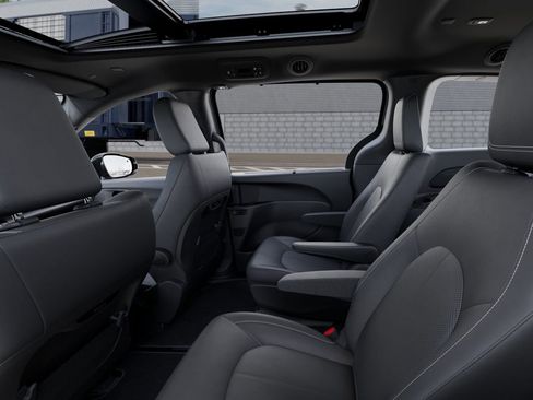 New 2026 Chrysler Pacifica Select image 23