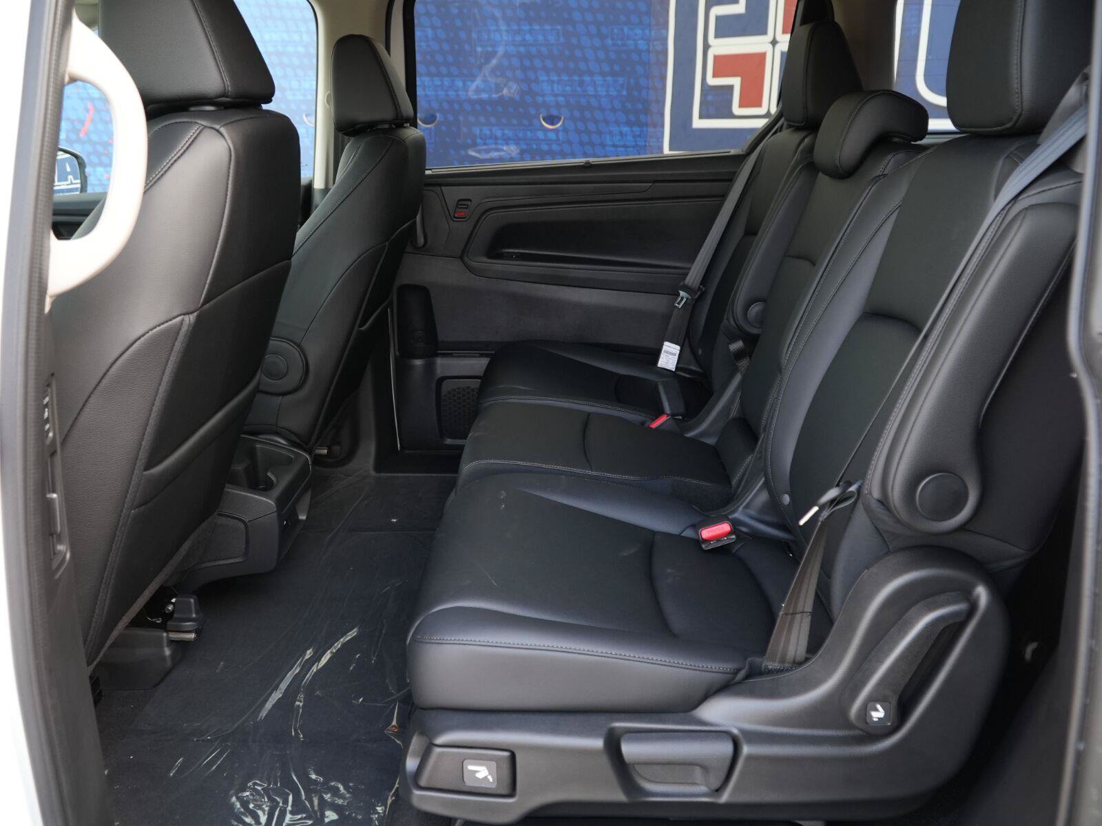 New 2027 Honda Odyssey EX-L image 18
