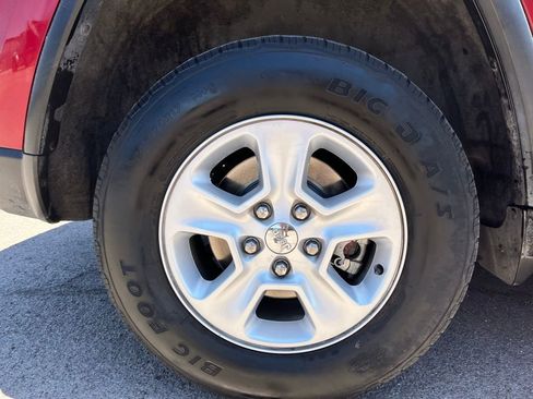 Used 2014 Jeep Grand Cherokee Laredo w/ Quick Order Package 23E image 10