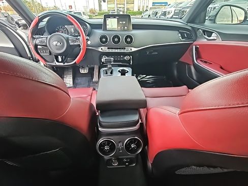 Used 2019 Kia Stinger GT1 image 13